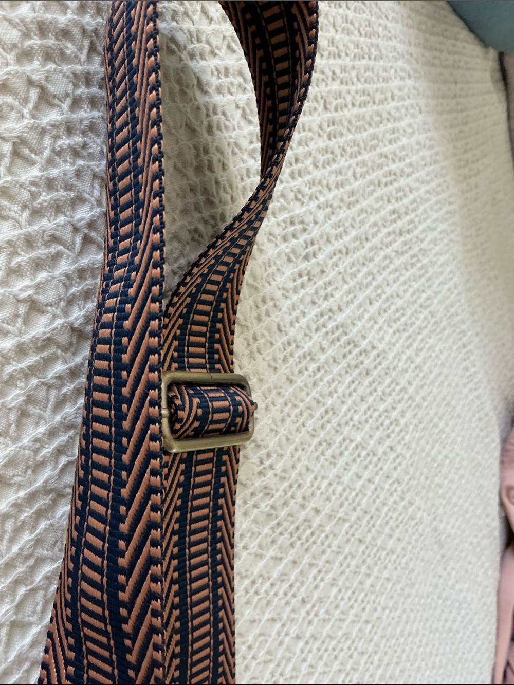 Anthropologie Urban Originals Tan Crossbody Sling Bag with Patterned Strap - Picture 5 of 9